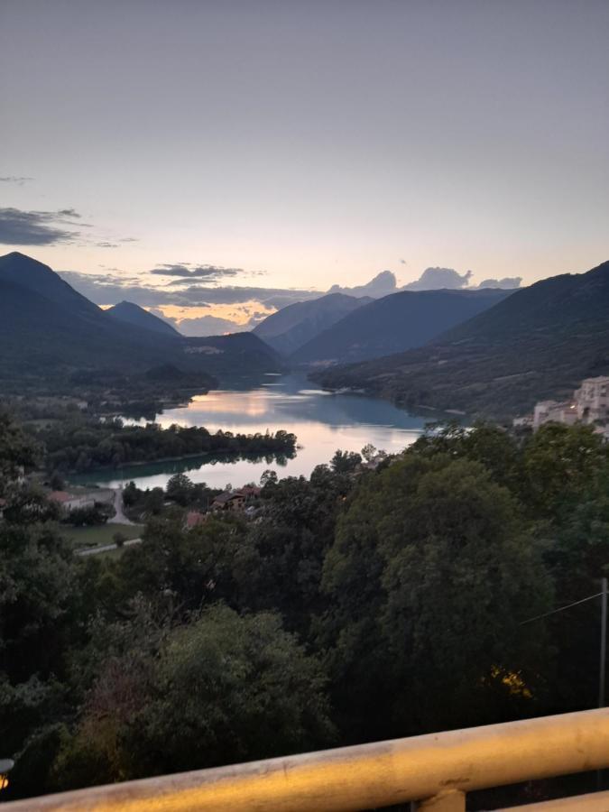 Casa vacanze Daniela Villetta Barrea Esterno foto