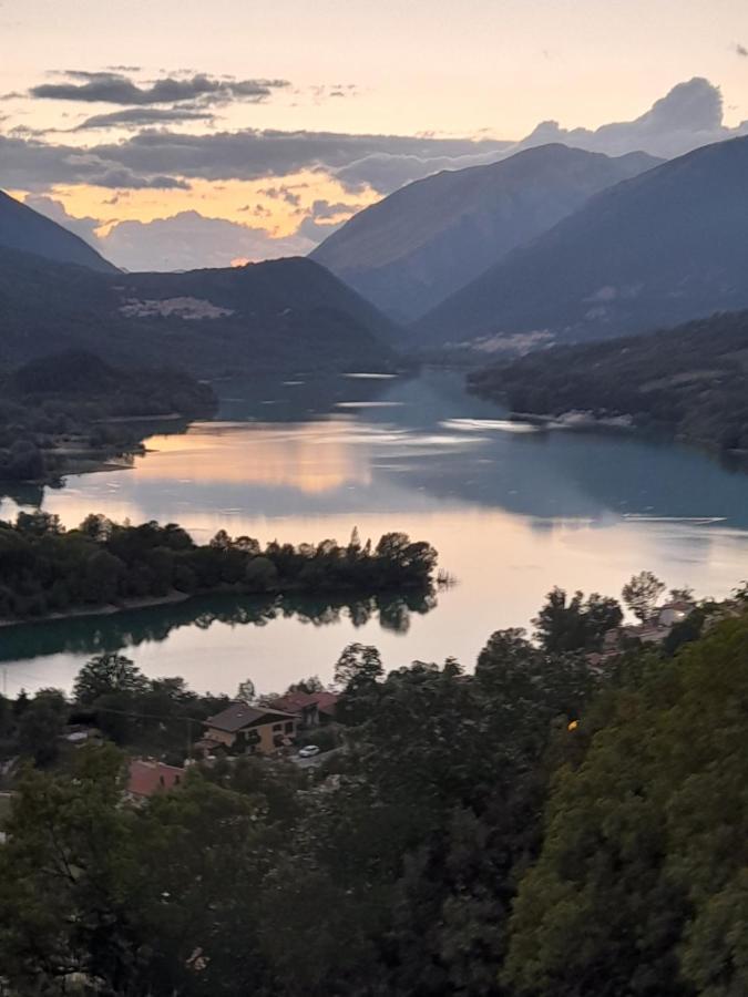 Casa vacanze Daniela Villetta Barrea Esterno foto